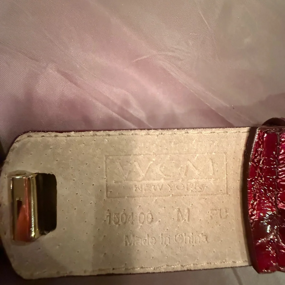 NWOT WCM Red/Gold Crocodile Embossed Leather Chain Belt Size Medium MSRP $225 - Picture 5 of 9